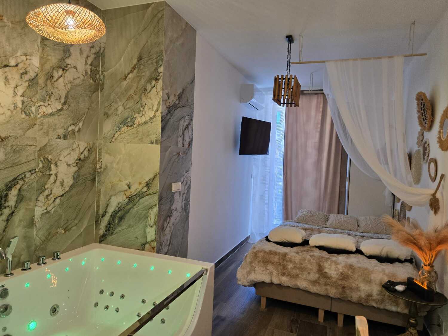 WhatsApp Image 2025-10-21 at 21.23.48 (2).jpeg