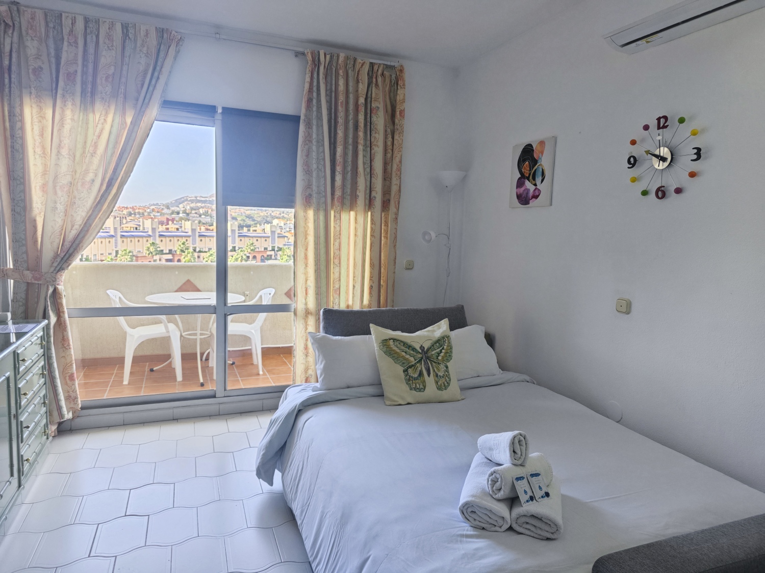 sofa cama abierto 1104.jpg