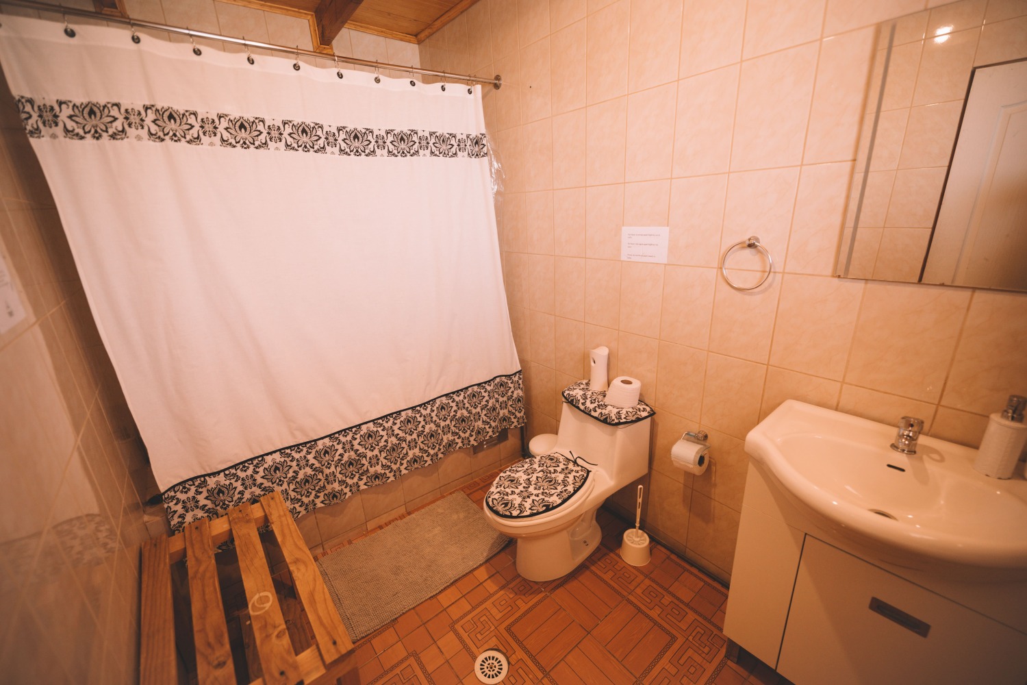 Baño Jota 2-min.jpg