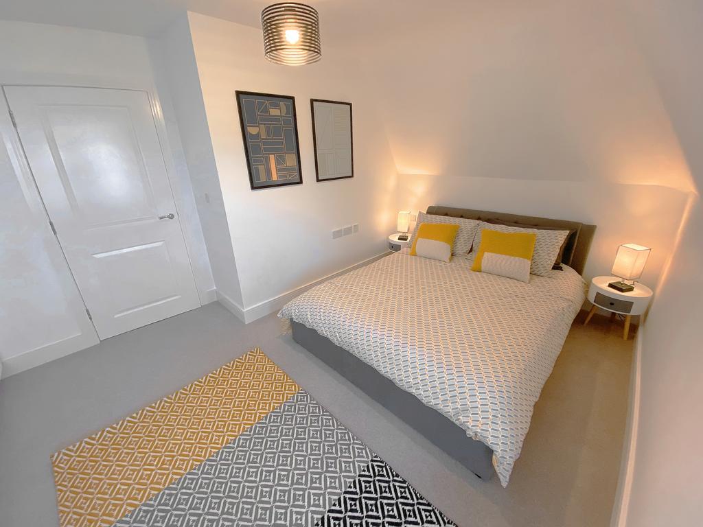 Luxury Lodgings Yeovil AirBnB / Holiday Lets Urban Penthouse 2