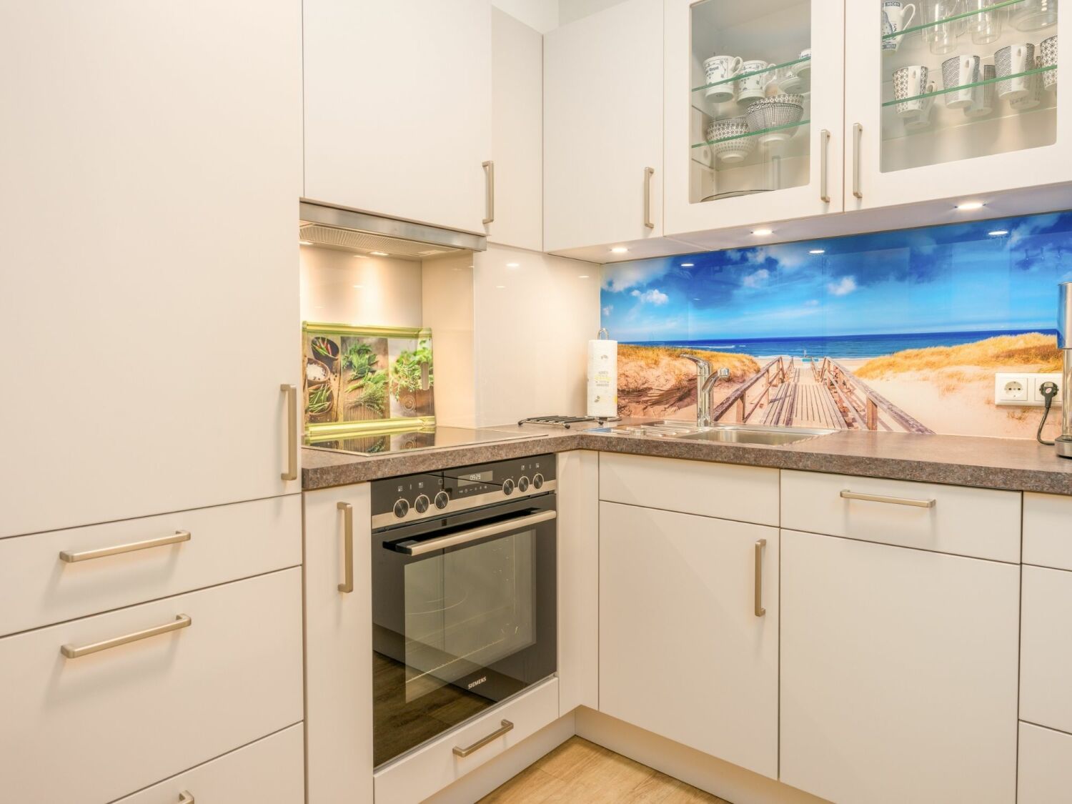 Fewo Westerland_Techt bi Strön_Küche - alles da.jpg