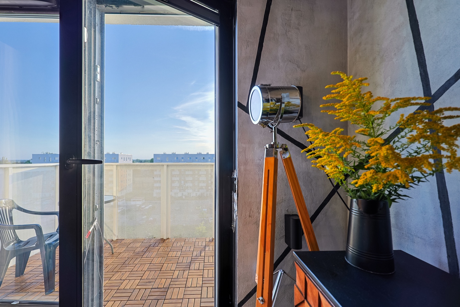 lupa  Łódź booking airbnb.jpg