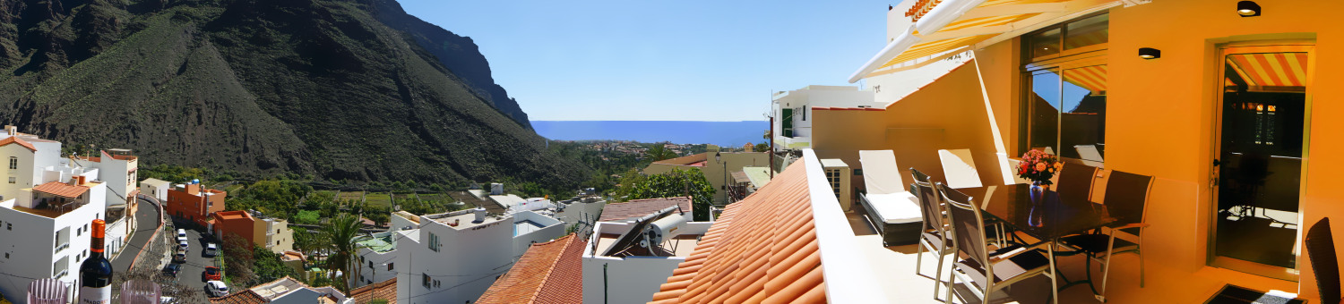 Panorama Terrasse Berg Meer.jpg