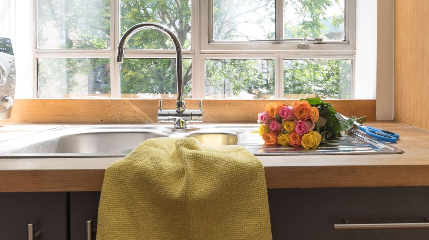 L1 Kitchen tube station through window .jpg