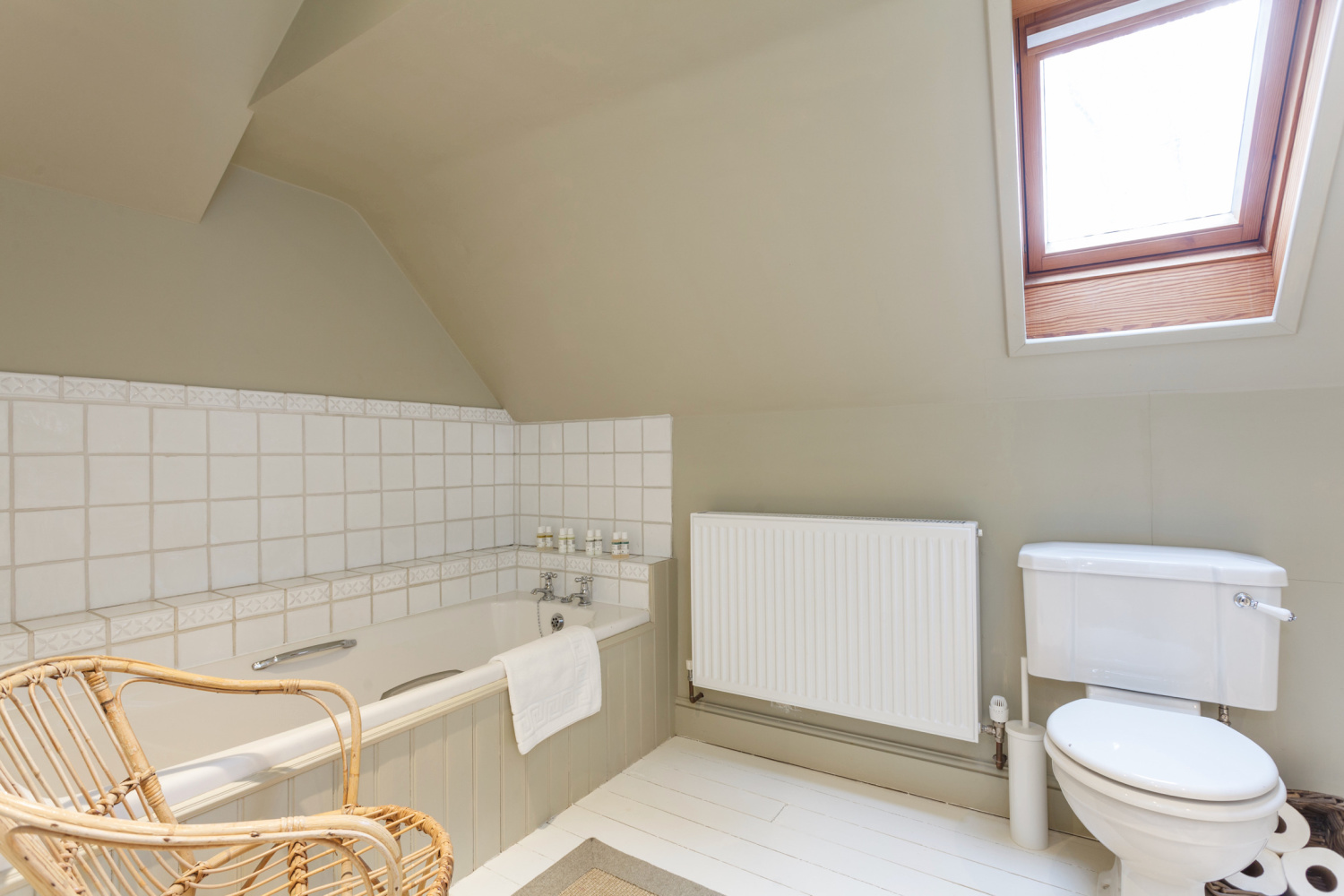 Gate House Bathroom.jpg