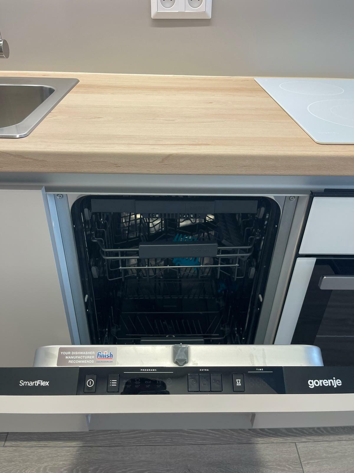 WhatsApp Image 2024-08-11 at 13.52.30 (3).jpeg