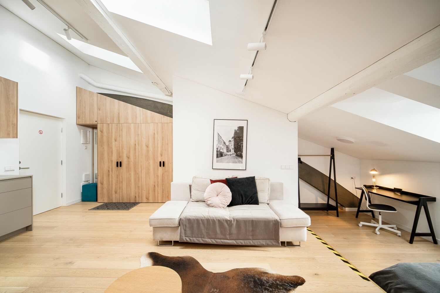 Owl jazz apartments rent studio in kaunas 5.jpg