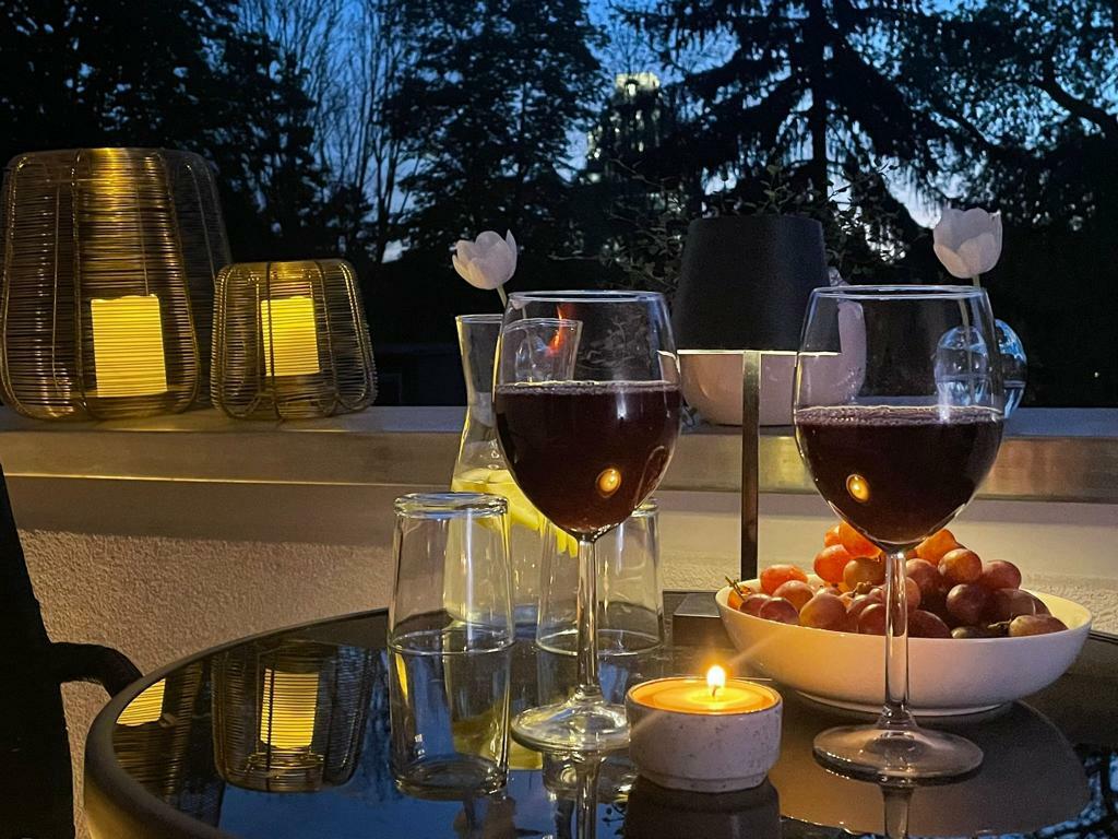 Terrasse am Abend.JPG