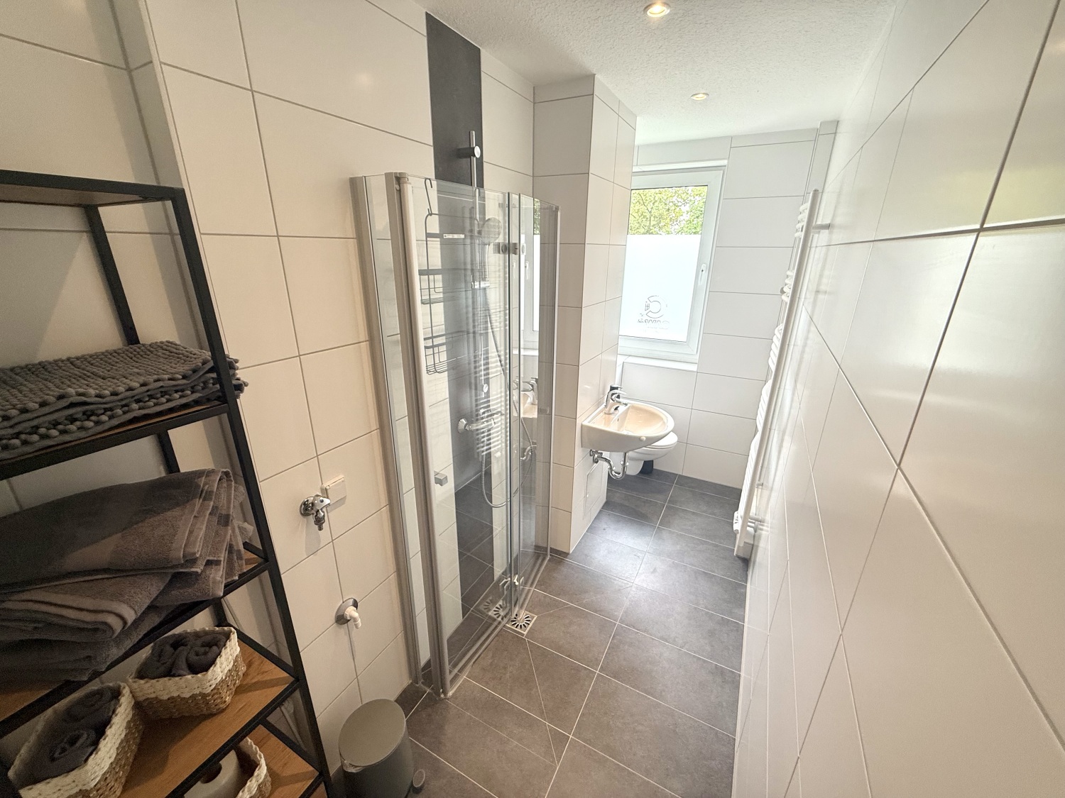 Gästewohnung-AugsburgerStr44-EGli (19).jpg