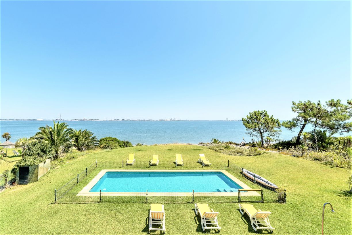 Lisbon Beach Villas Villa 28 A lovely holiday "beach villa" with