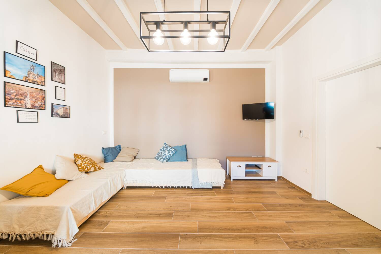 Cicogna House-003.jpg