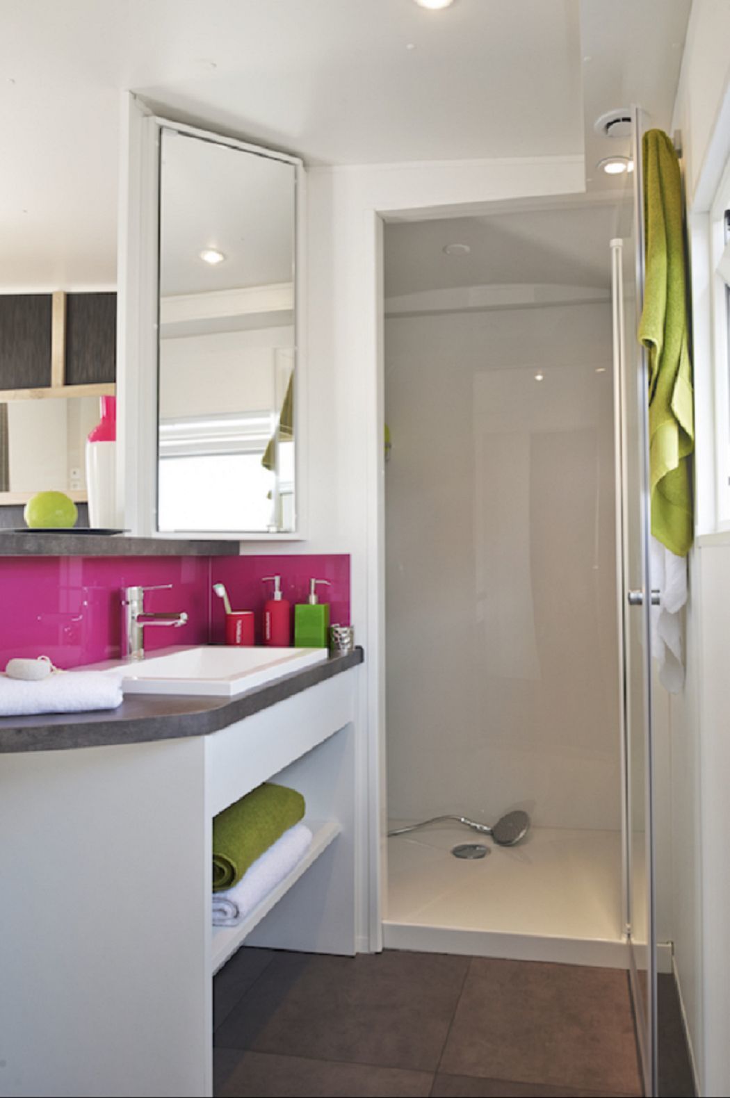 WA104_(Mobilheim Stpl. 13) Sonnenrieder Straße 5, 92442 Wackersdorf (5).jpg