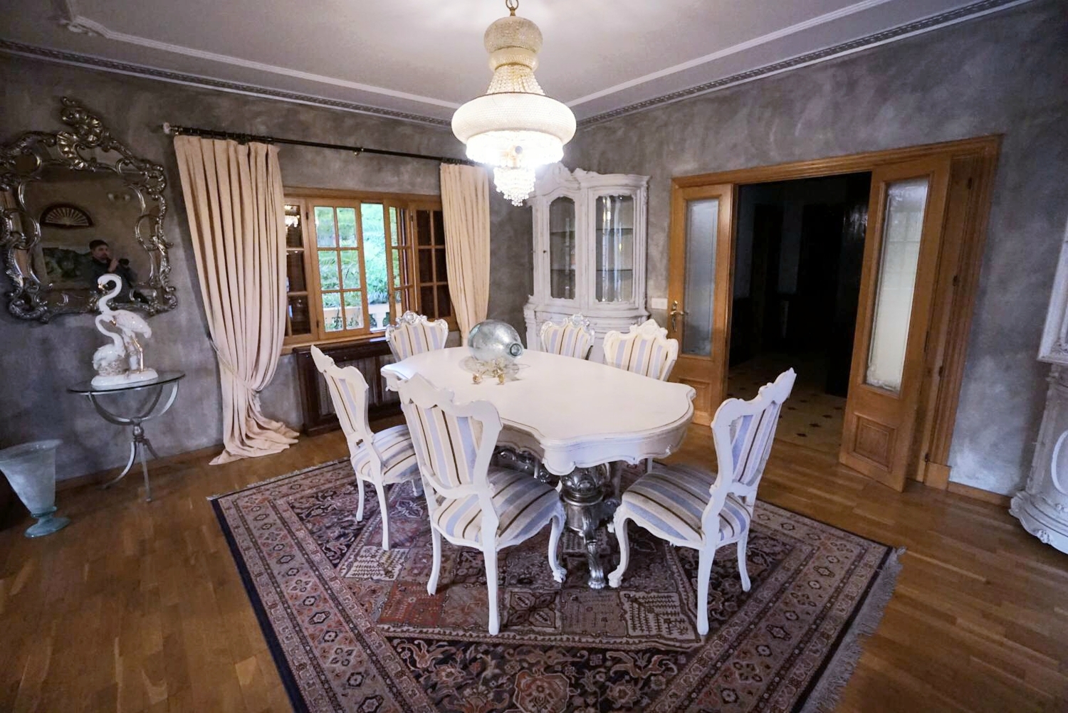 SALON MUNAR I (2).jpeg