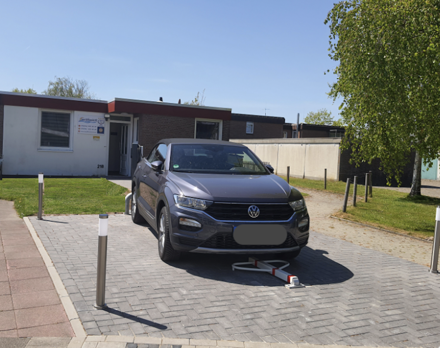 T218 2022 Aussen vorne 2.png