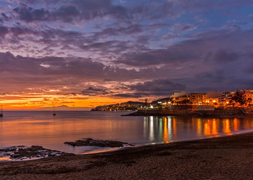 arguineguin night.jpg