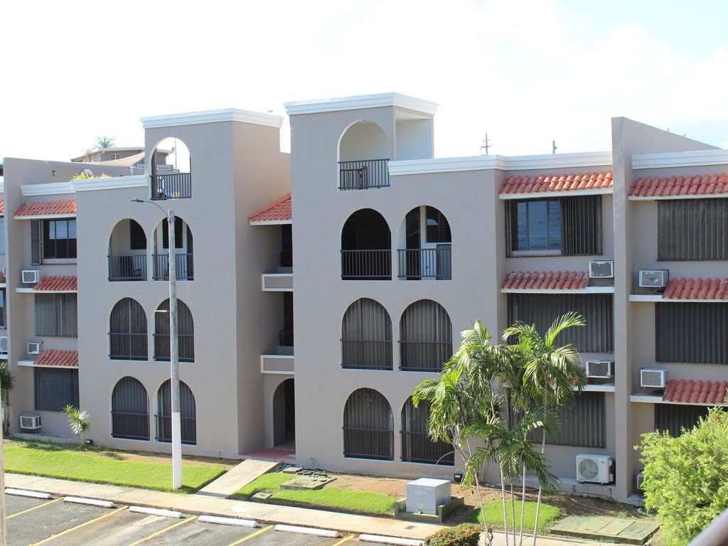 hucares pictures.jpg