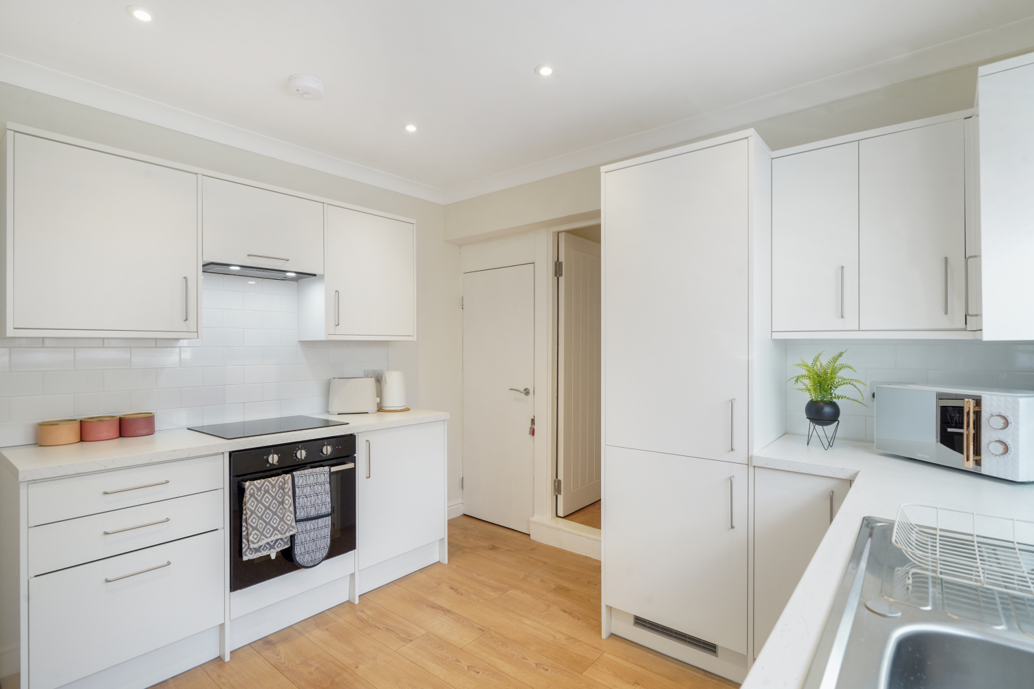 85 Harrowden Road - reF9pKJwLsvYvMJzmBdm - Copy.jpg