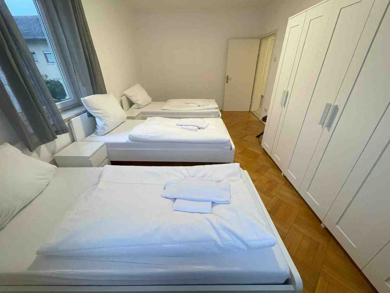 SAD902_ (OG) Friedrich-Wilhelm-Weber-Straße 30, 92421 Schwandorf (4).jpg