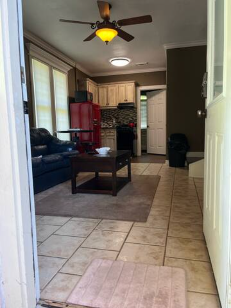 West Wing Interior Entrance.png