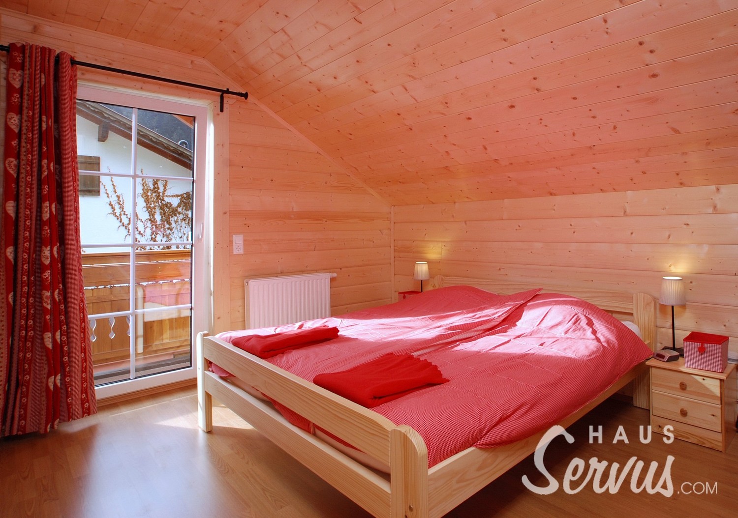 HS slaapkamer boven M.jpg