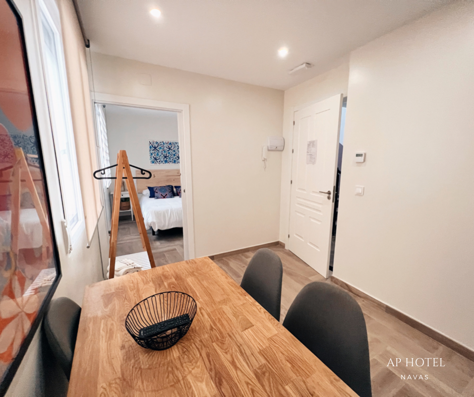 AP HOTEL NAV - 011.PNG