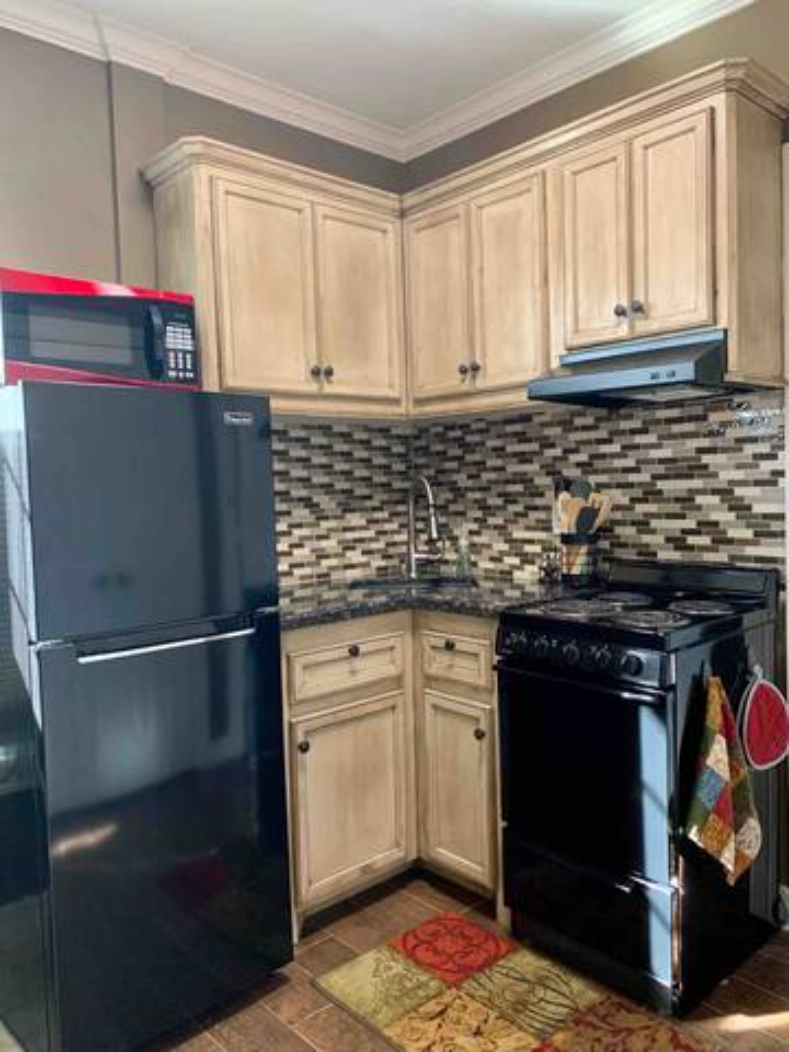 West Wing Kitchen.png