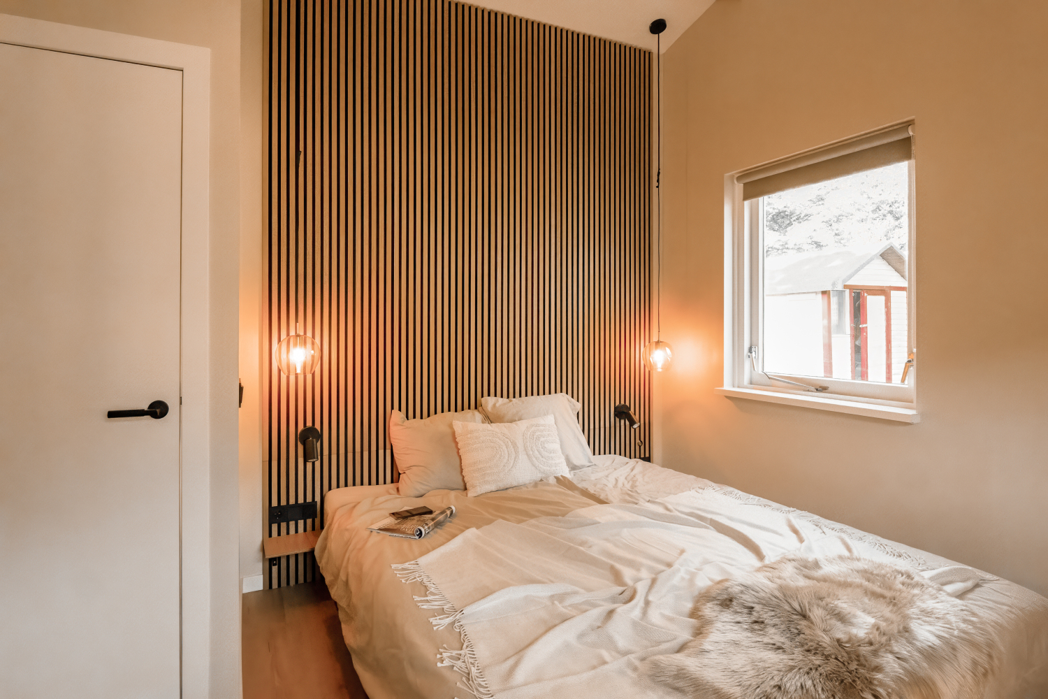 Mamooi -Schlafzimmer 2 mit Kingsize Bett.jpg