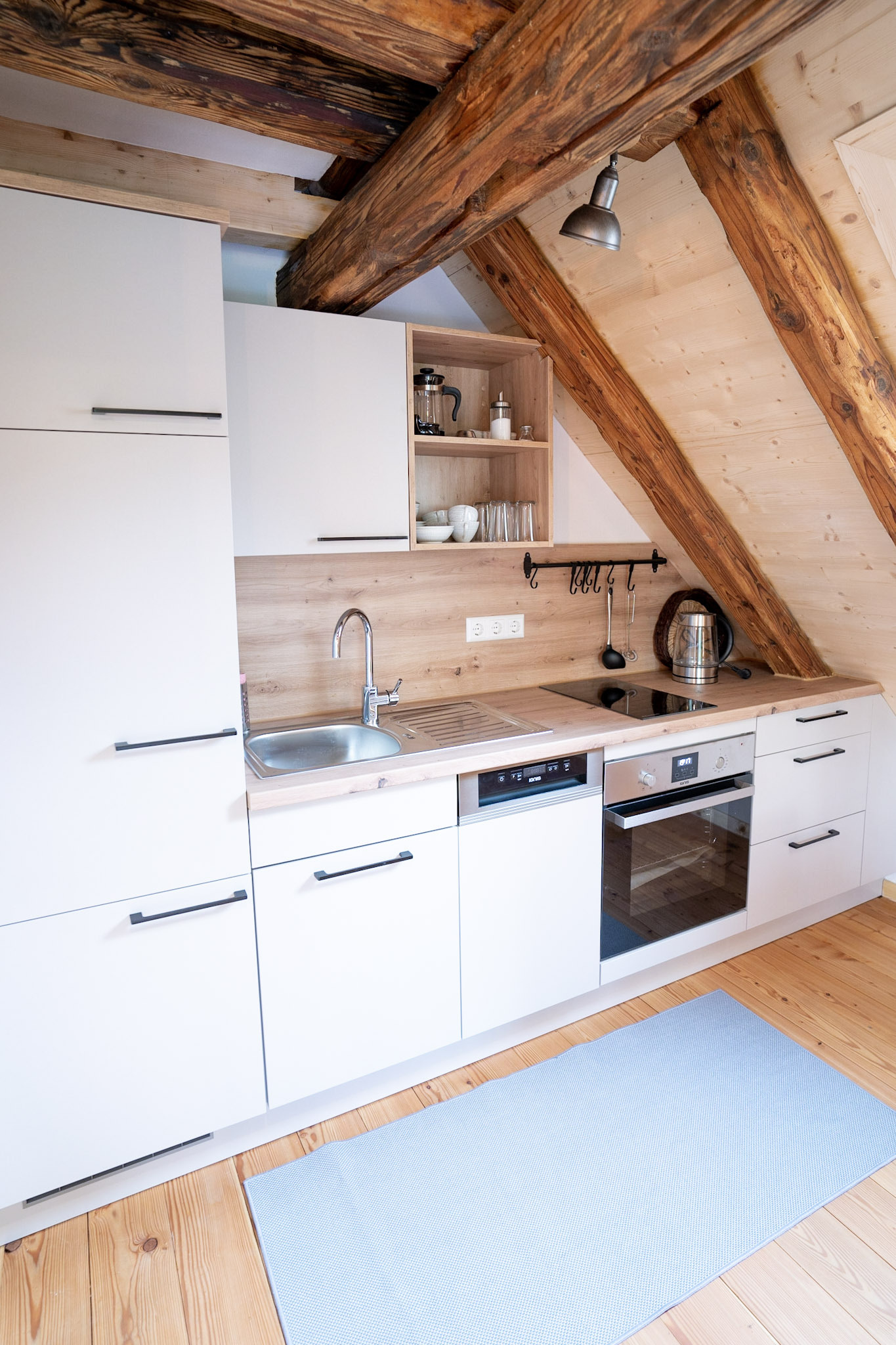 Gästehaus Großhöchberg_Henriette`s Himmelreich_Küche 1.jpg