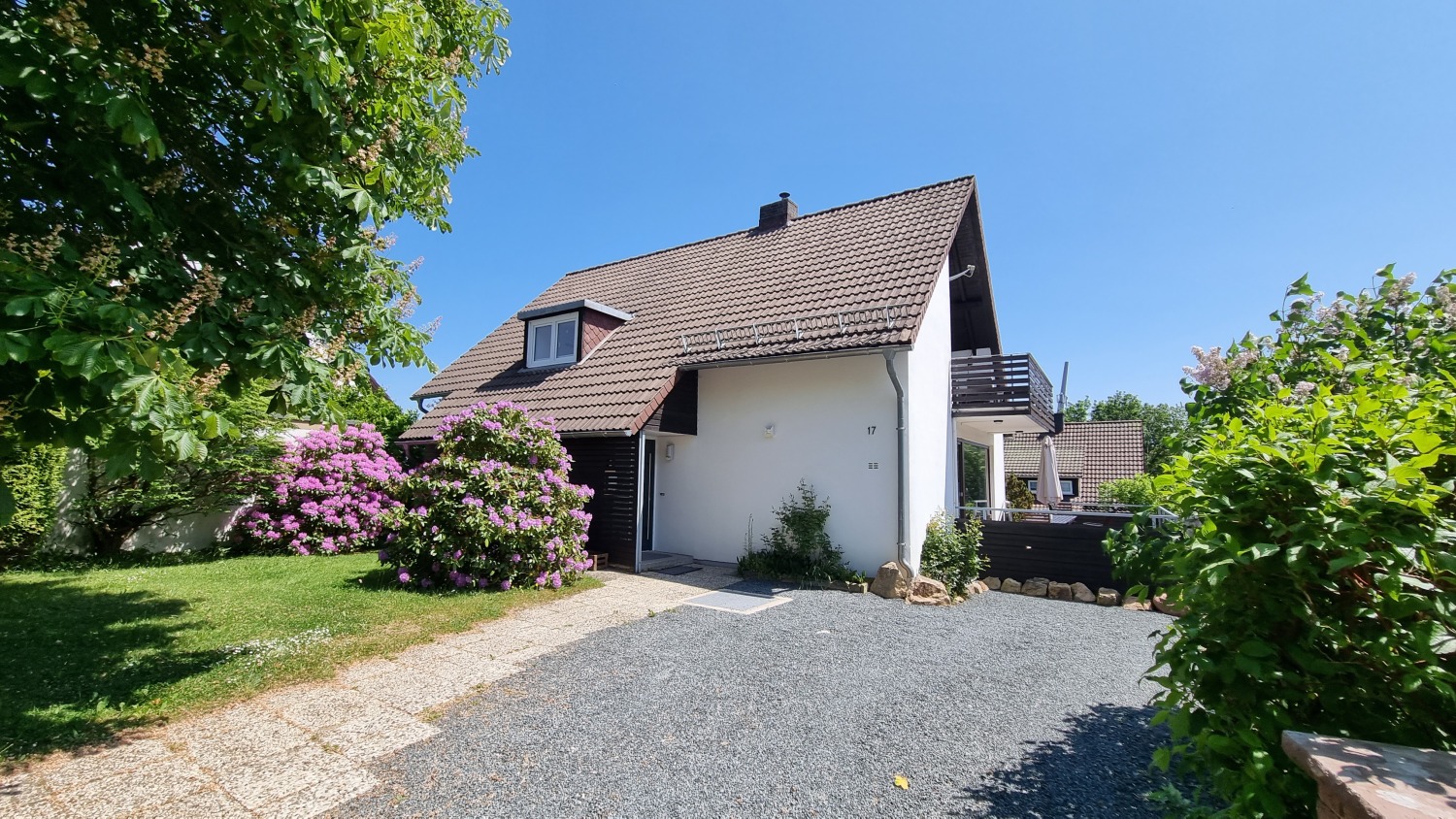 Eingang Parkfläche.jpg