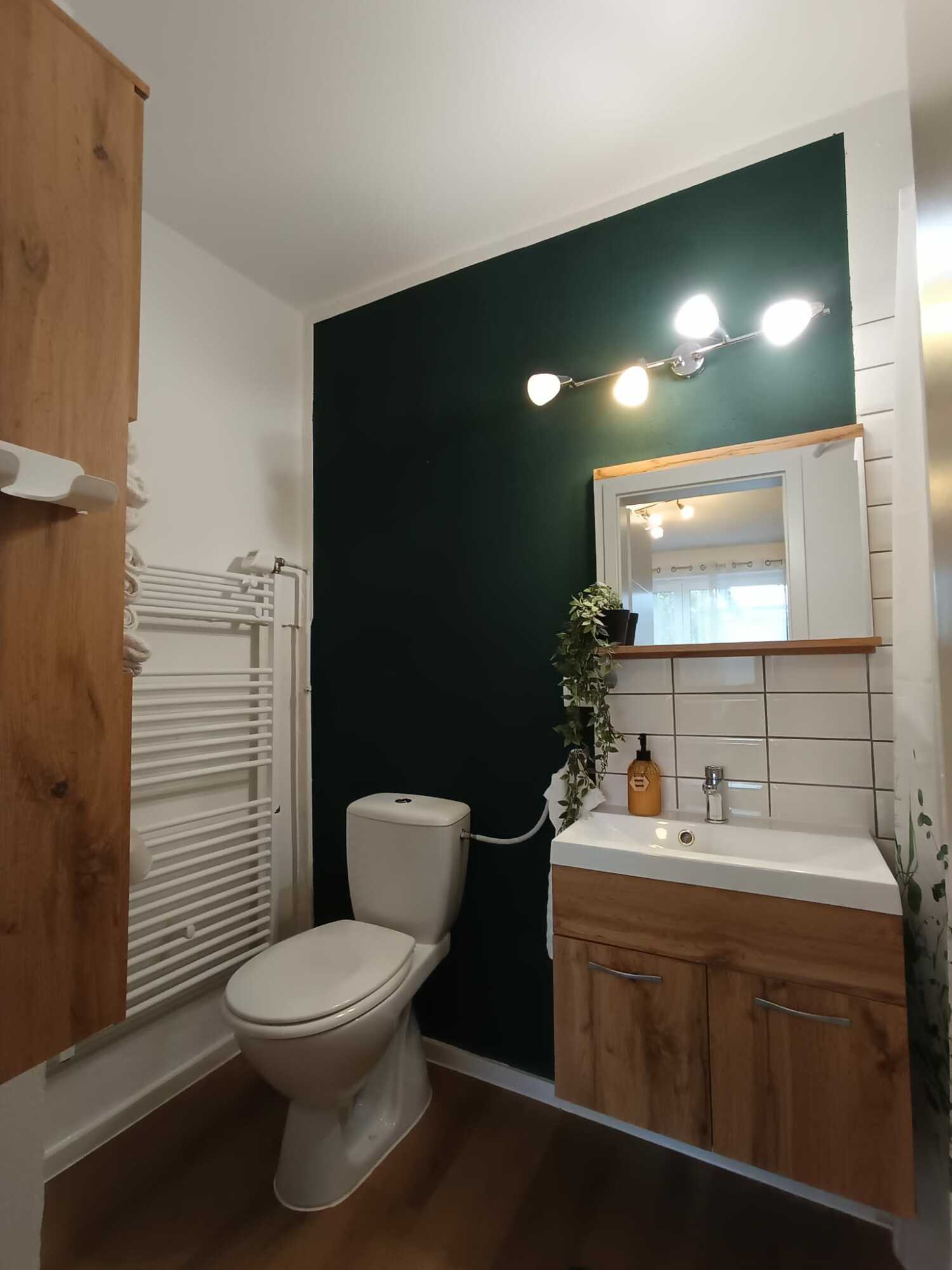 WhatsApp Image 2024-10-09 at 20.56.34.jpeg