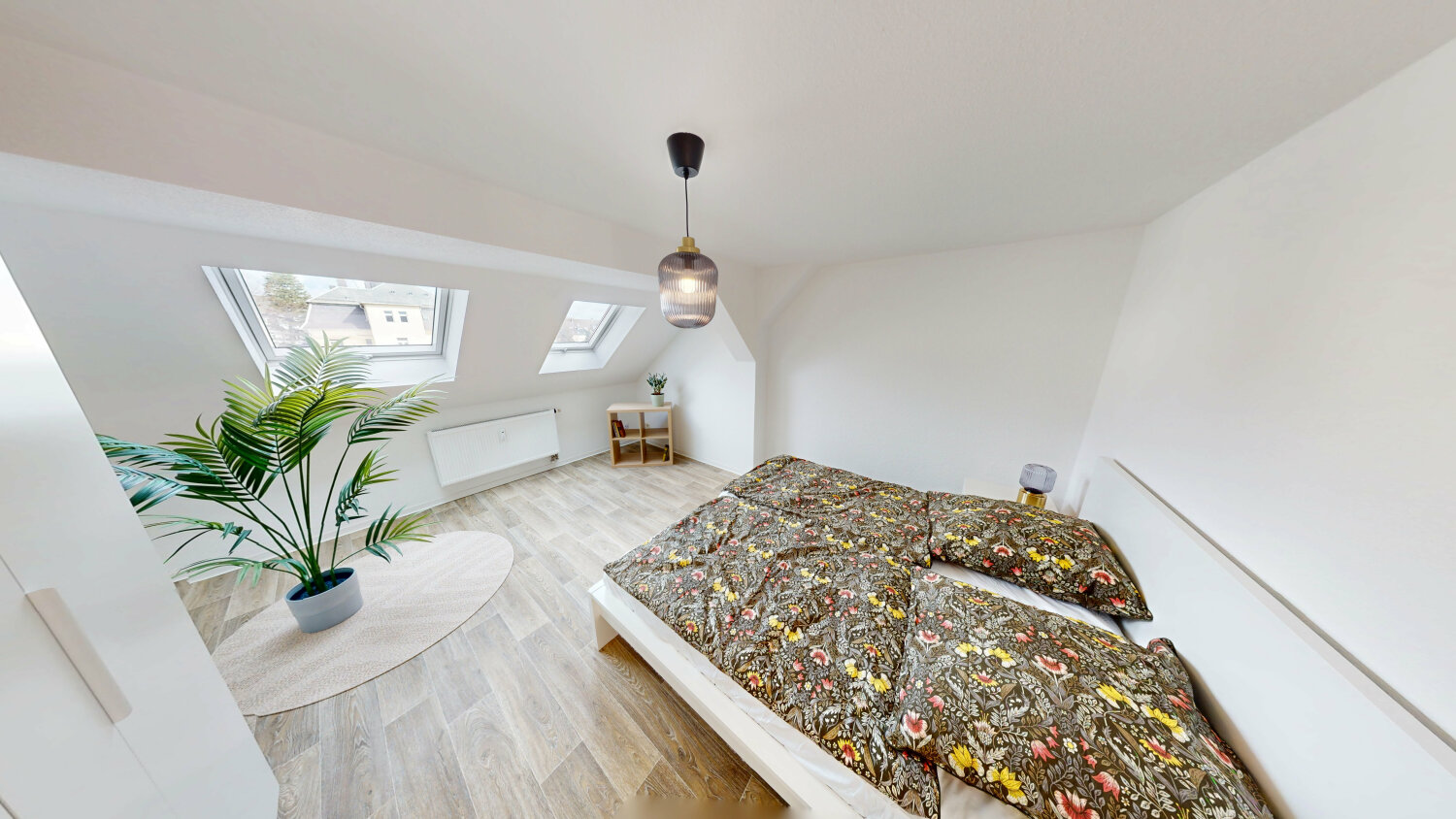 Schlafzimmer (3).jpg