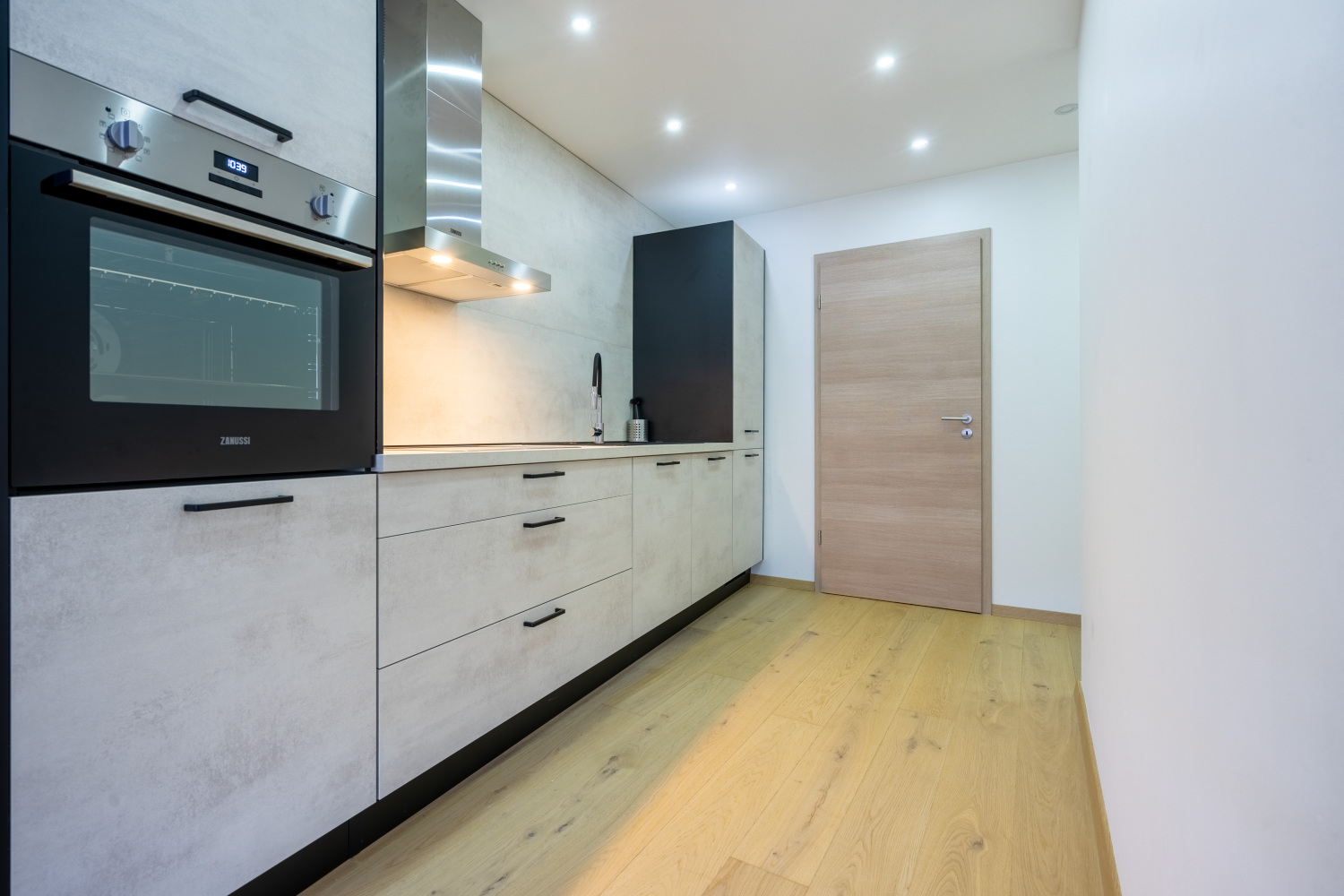 La Parenthèse WEB-.jpg