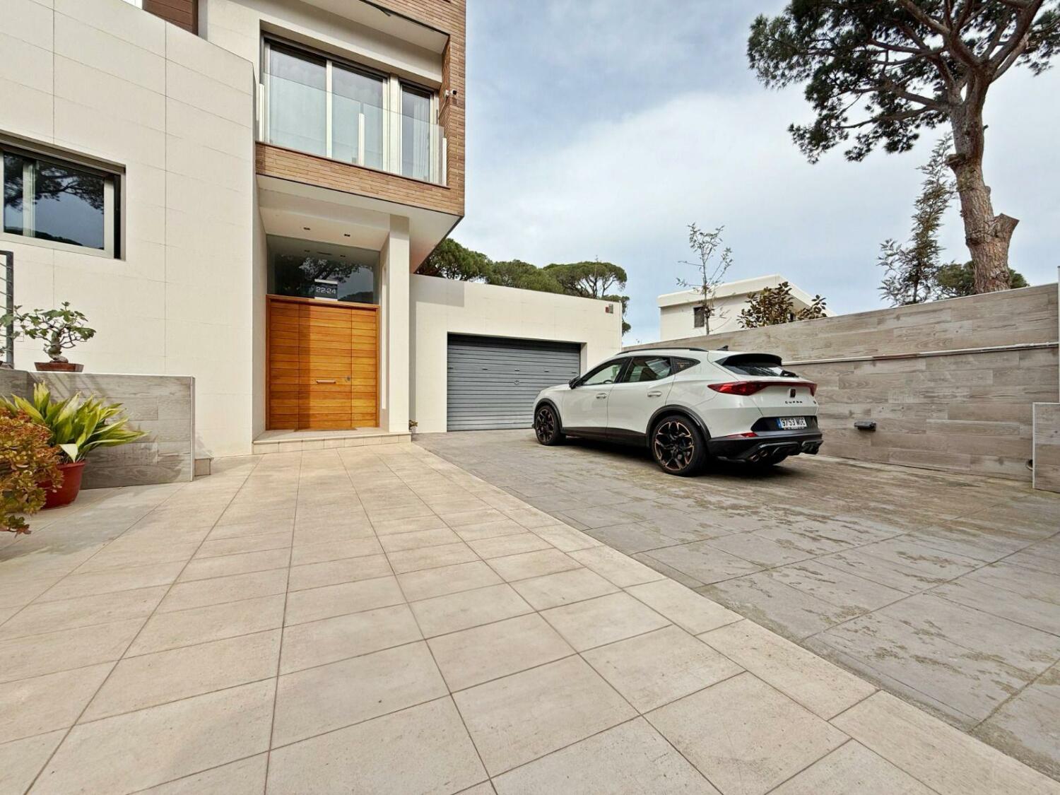 WhatsApp Image 2025-04-24 at 15.58.34.jpeg