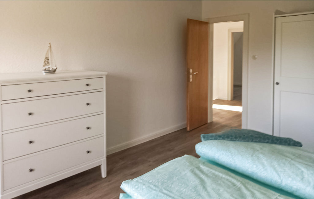 Schlafzimmer (3)_.jpg