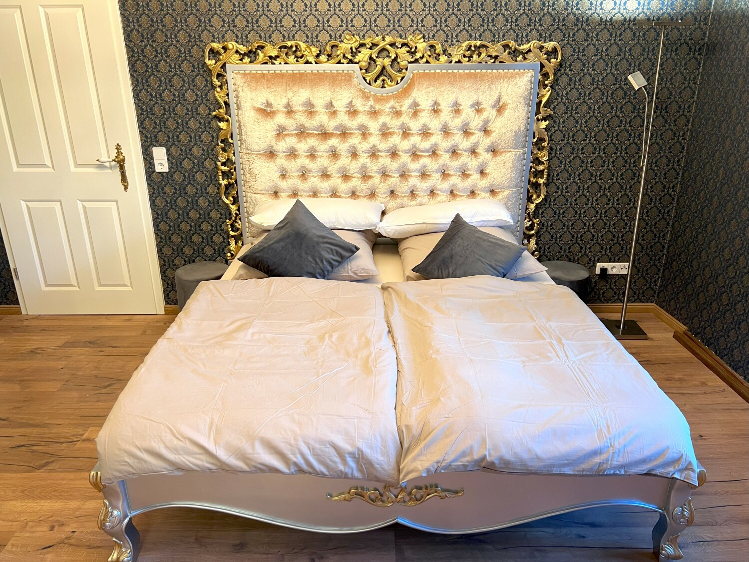 Schlafzimmer 6.1.jpg