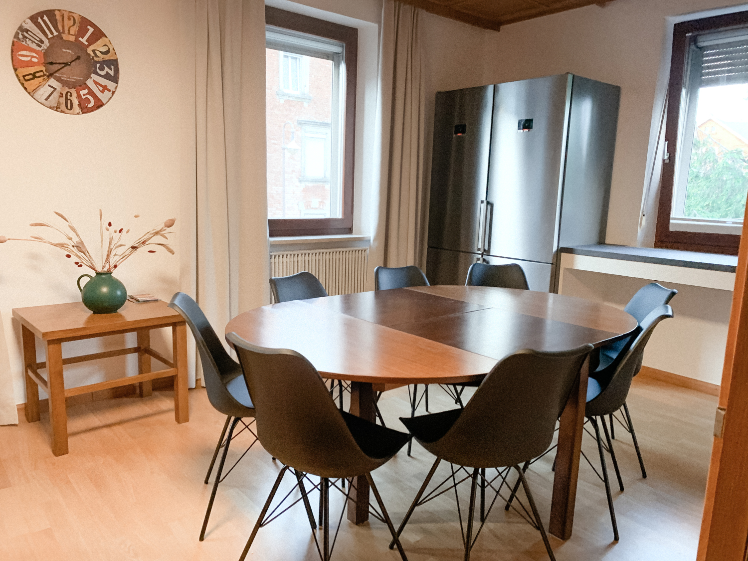 Küchentisch 1. OG.jpg
