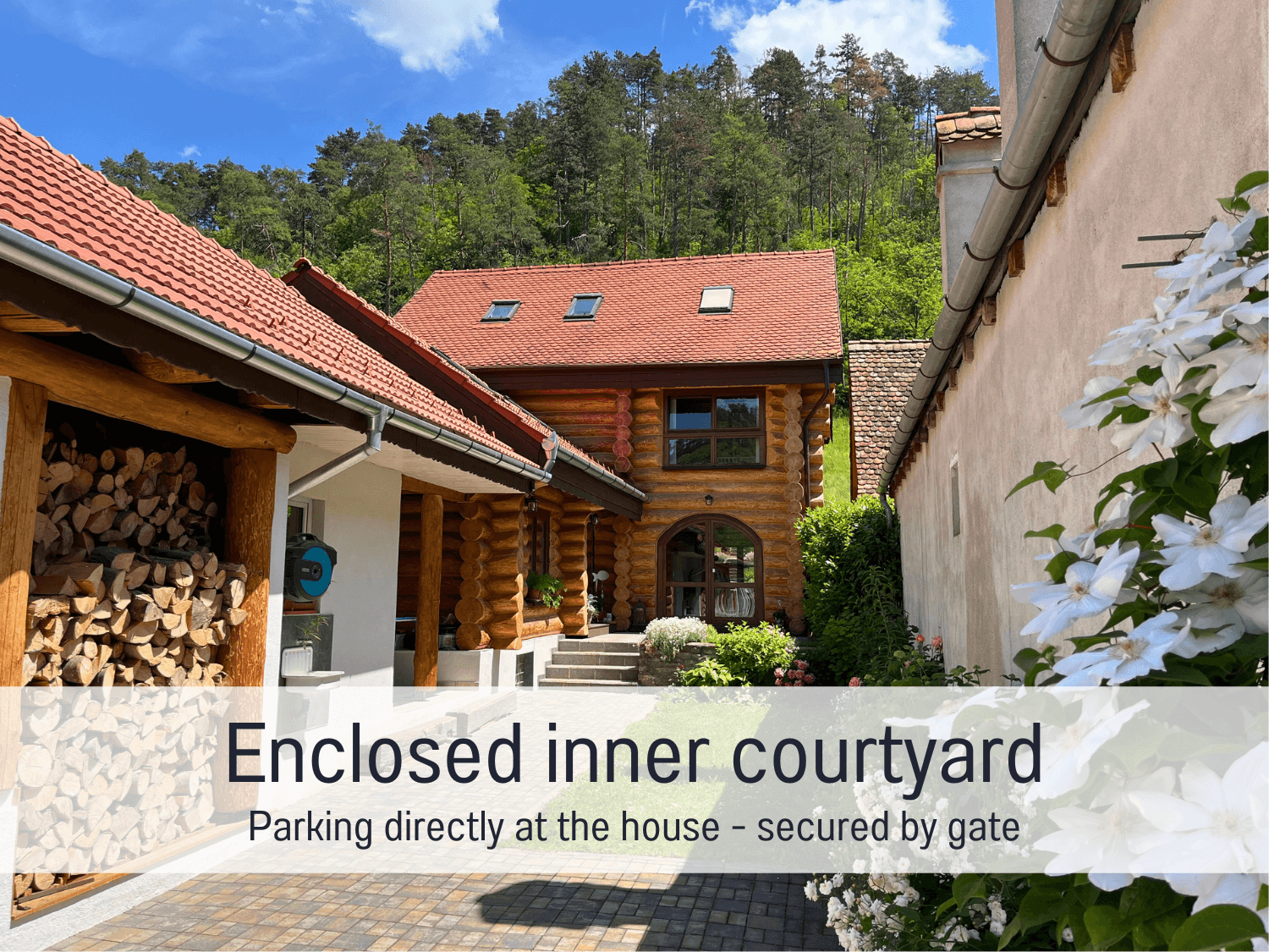 Blockhaus Malmkrog_Enclosed inner courtyard.png