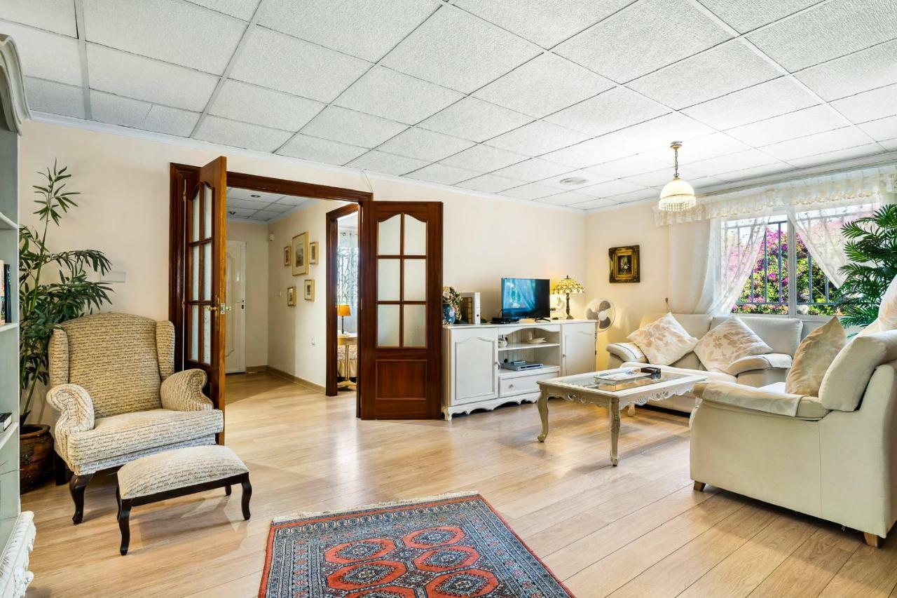 7 STARLITE SALÓN VISTA ZONA TV 2.jpg