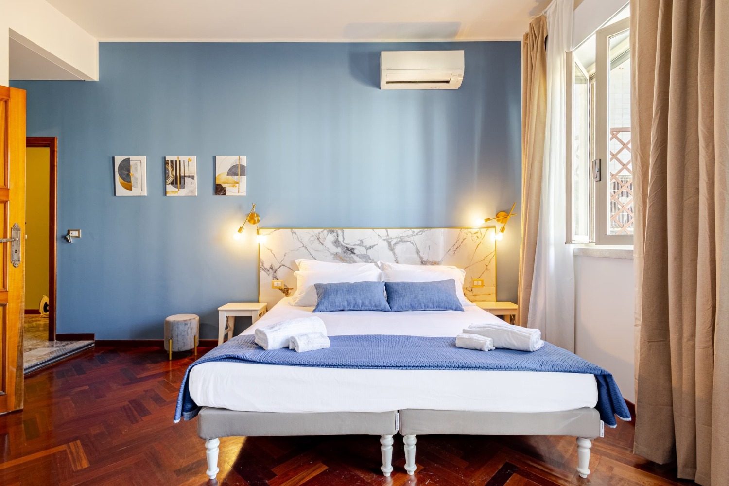 BLUE LENZUOLO SISTEMATO.jpeg