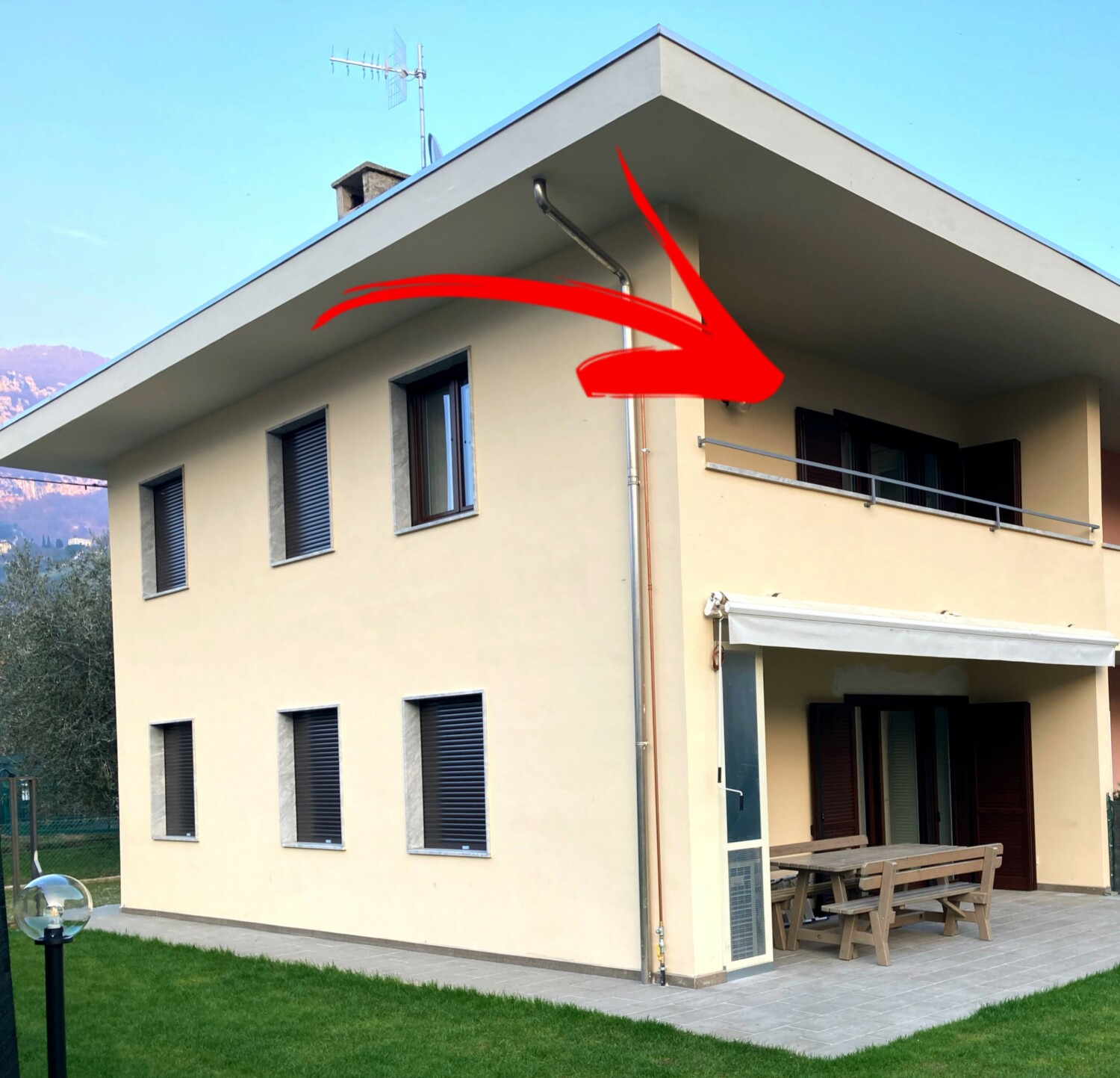 14 - 2023_03_16_casetta_freccia_P1.jpg