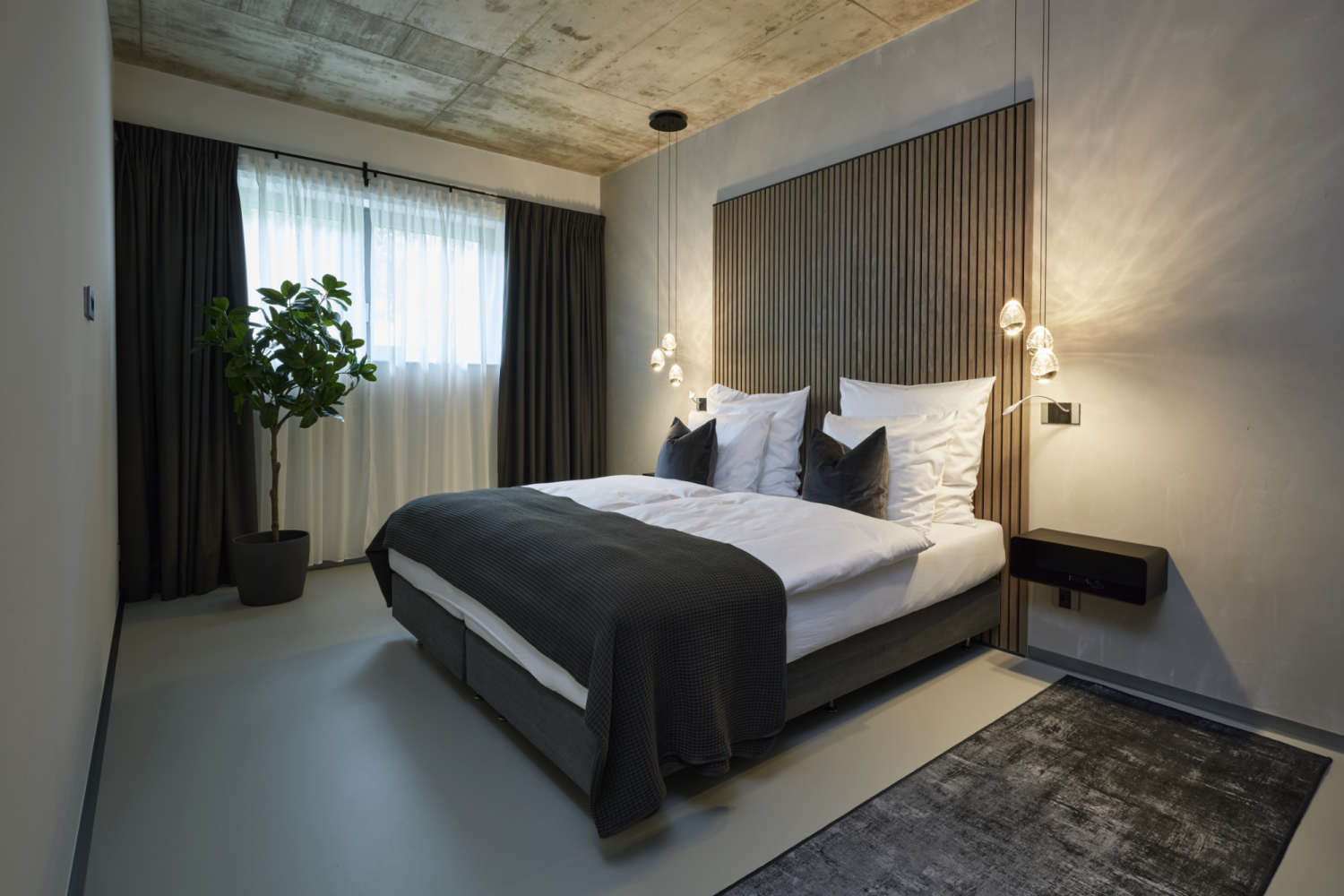 RACERS LODGE-16.05.240754-fert.jpg