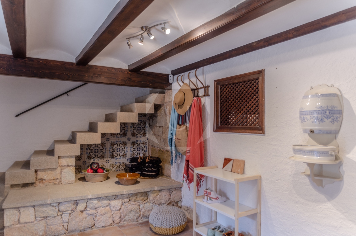 Unique Casa en Pals, Costa Brava, Spain0000.jpg