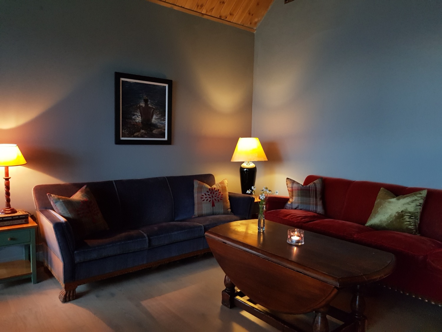 20190815 Villa Fjara sofakrok.jpg