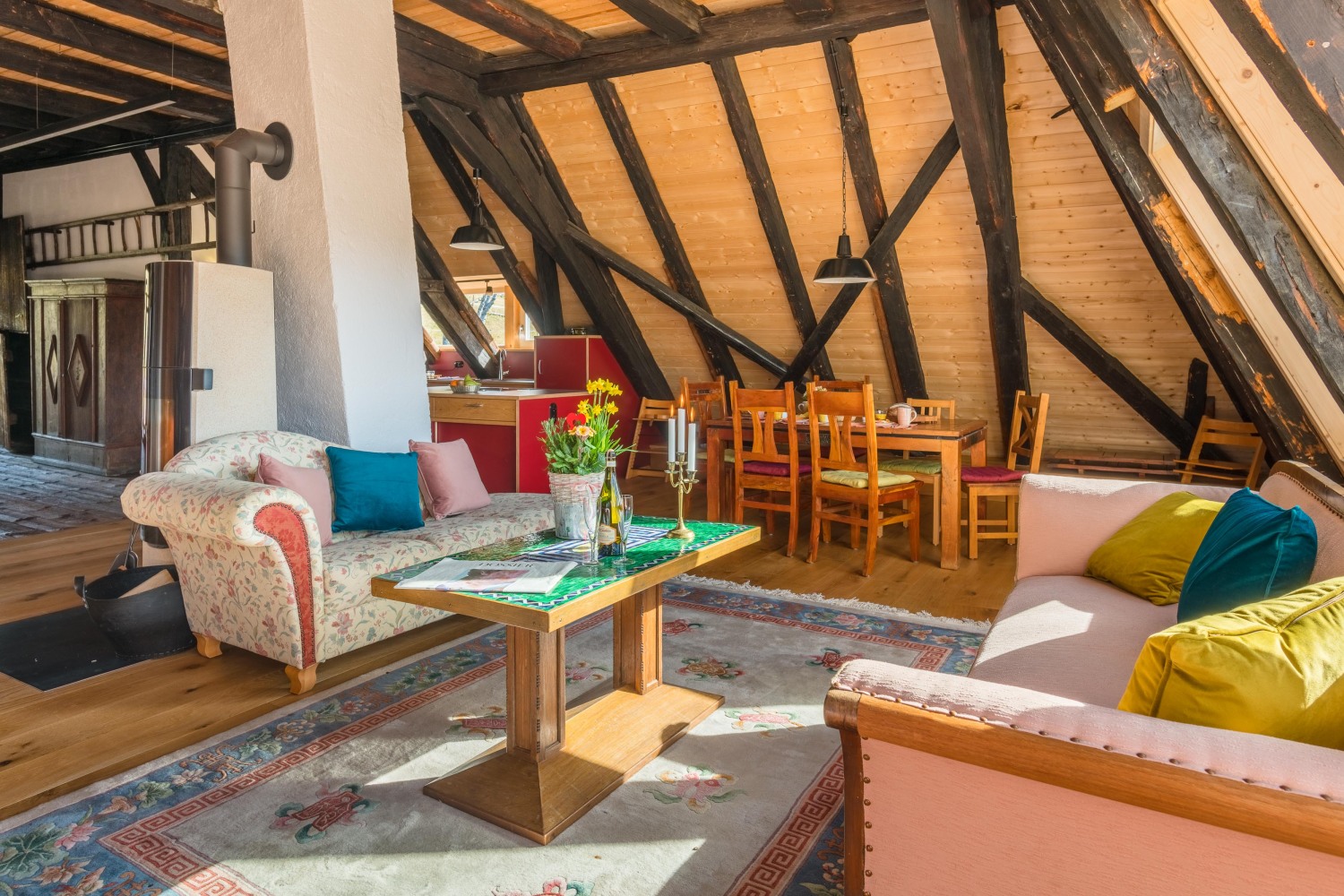 L08 Wohn-Essbereich2.jpg