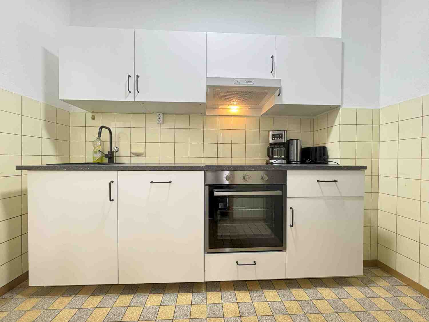 SAD701_(EG) Dachelhofer Straße 115, 92421 Schwandorf (3).jpg