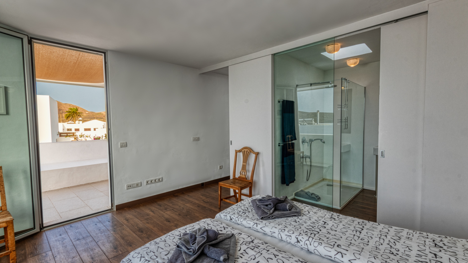 MASTER BEDROOM 1 LESS 2MB.jpg