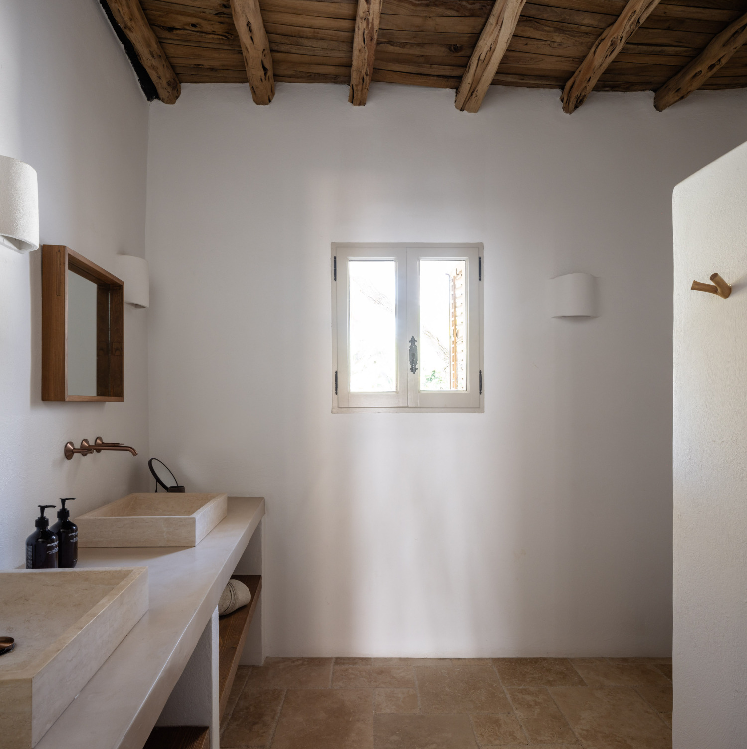 CASA TERRA FAMILIA- (LR).jpg