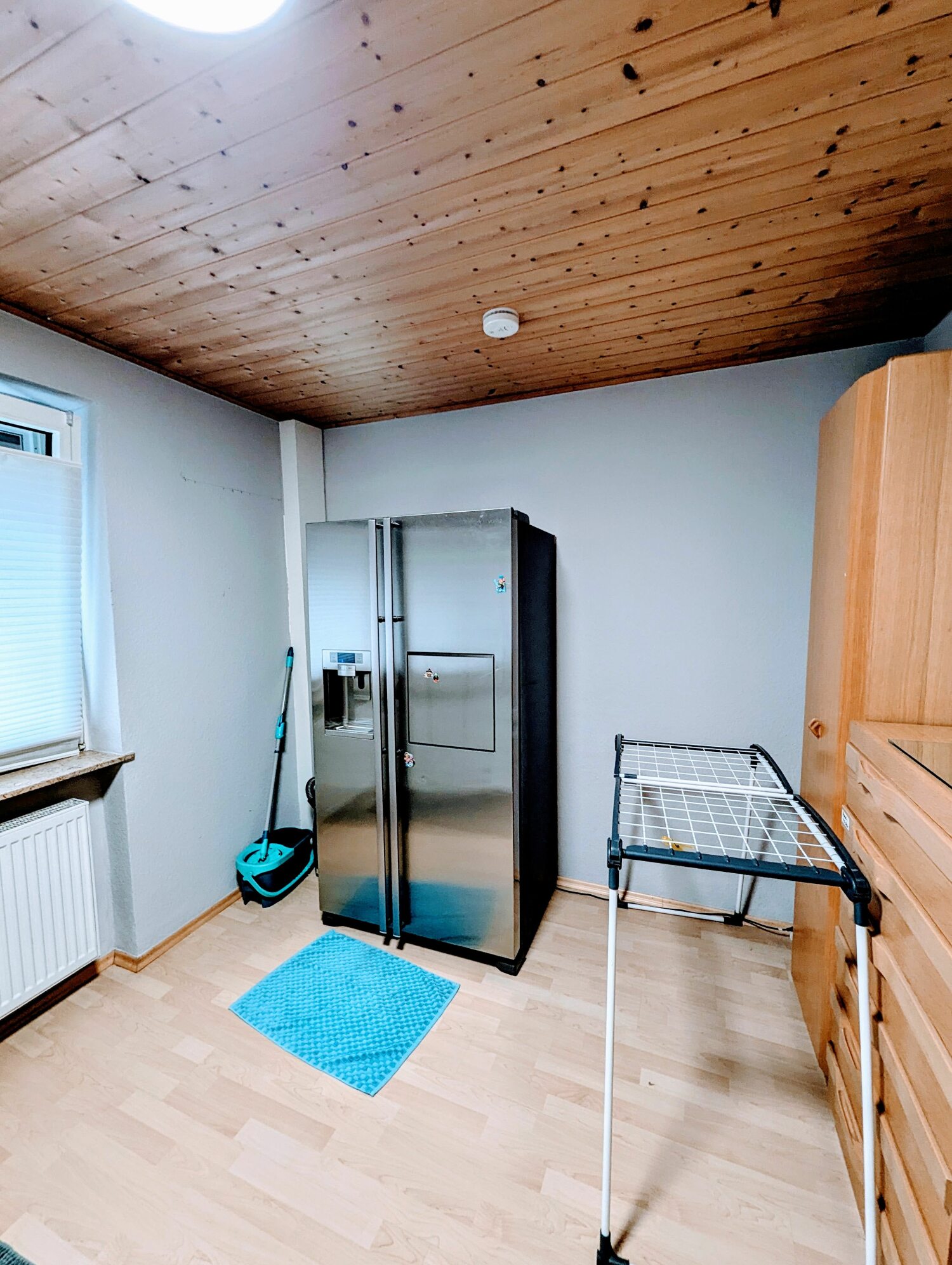 Kühlschrank Duschzimmer.jpg