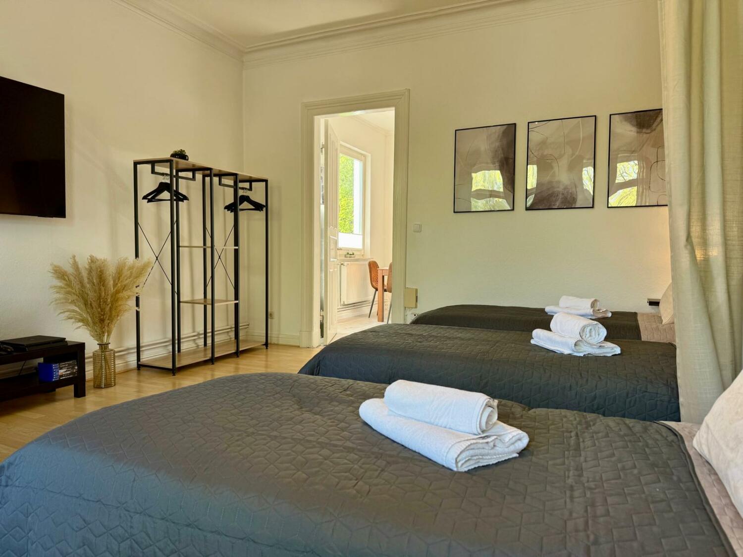 PHOTO-2025-04-28-16-18-21 (19).jpg