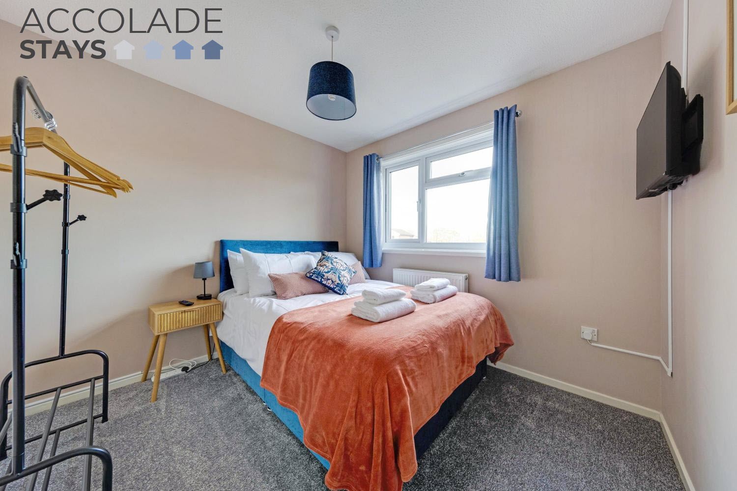 62 Rossini - Bed 3 (double).jpg